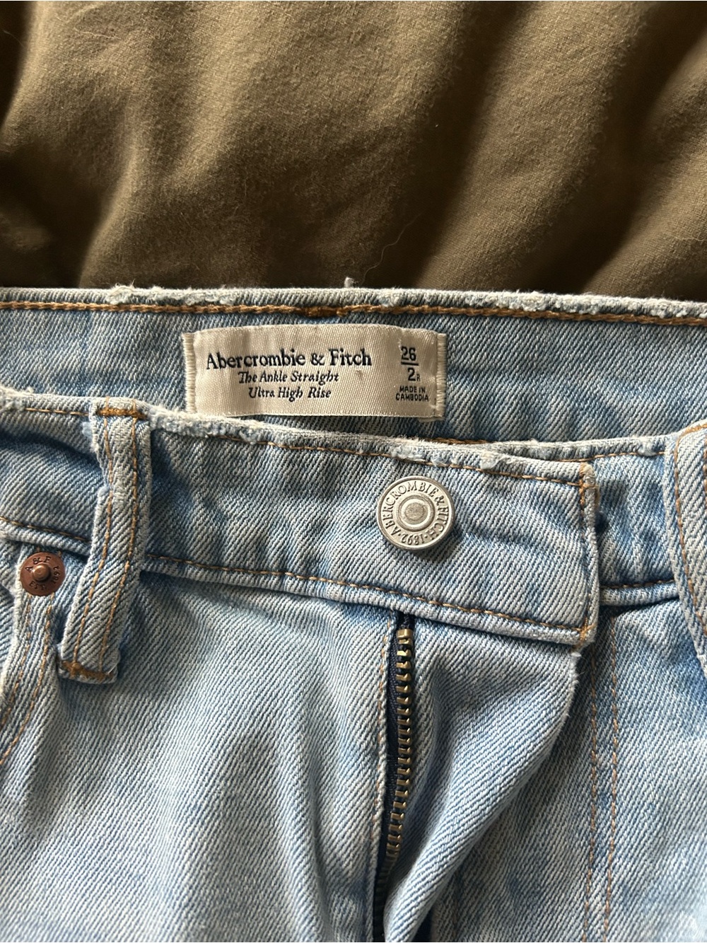 Abercrombie & Fitch Light Blue  Jeans - Ultra High Rise Ankle Straight